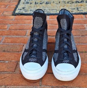 CONVERSE ALL-STARS (Men's Size 9)